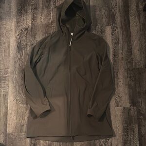 Lululemon Lined Rain Jacket - Green - Size 10
